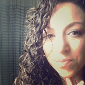 Meet your Posher, Nadalie